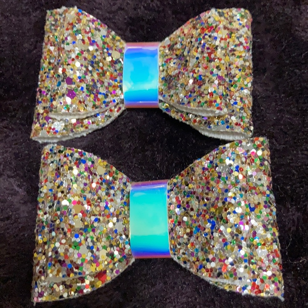 Bows - Picture 2 of 4